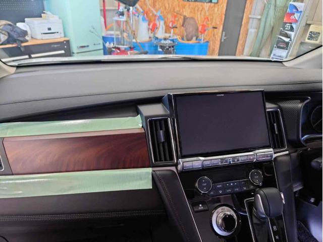 三菱　デリカＤ：５　CV1W　フリップダウンモニター取付　ドラレコ取付