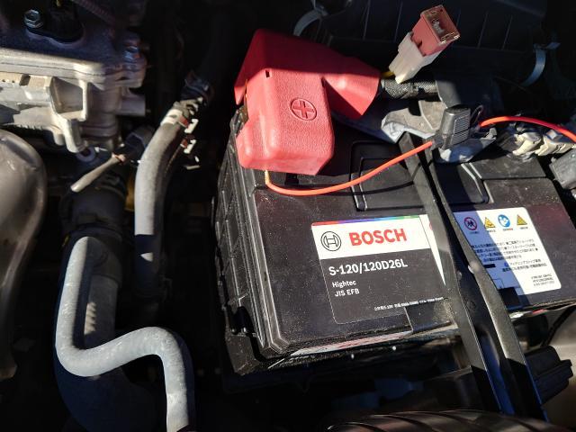 トヨタ　30アルファード　BOSCHバッテリー交換