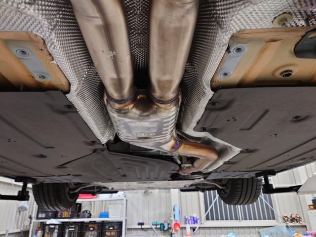 部品持ち込み　トヨタ　GRスープラ　HKSマフラー交換　吸排気系パーツ取付