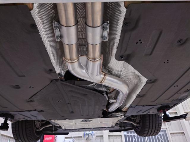 部品持ち込み　トヨタ　GRスープラ　HKSマフラー交換　吸排気系パーツ取付