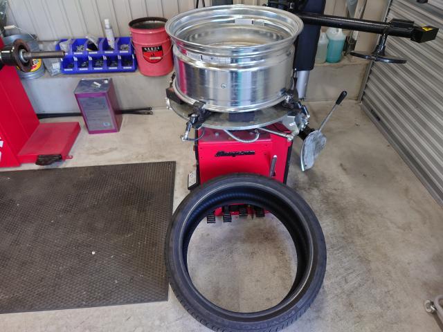 マツダ　アテンザワゴン　NITTOタイヤ組み換え