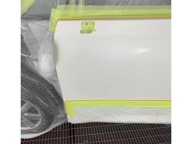 トヨタ　VOXY　フロント部分鈑金修理②