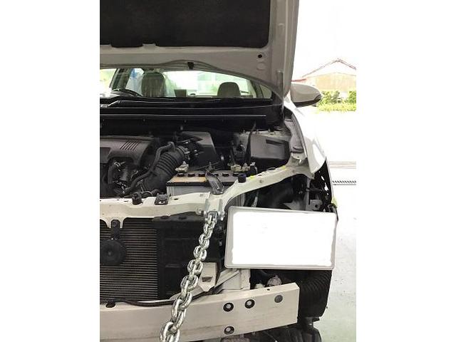 トヨタ　プレミオ　フロント部分鈑金修理