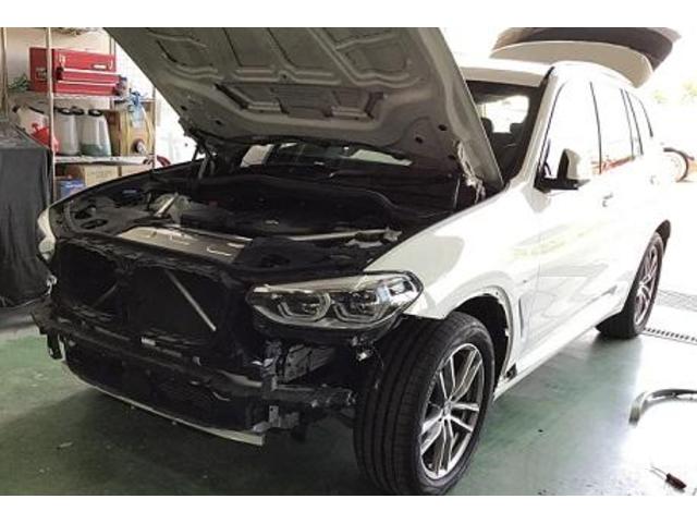 BMW X3　フロント部分鈑金修理