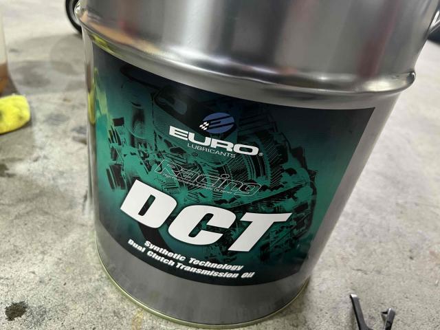 ポルシェ　マカン　PDKオイル交換　トランスファーオイル交換　ジャダー　変速ショック　愛知　一宮　岐阜　稲沢　江南　名古屋