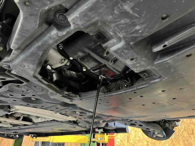 トヨタ　プリウス　車検　整備　オイル交換　ブレーキオイル交換　エアコンフィルター交換　バッテリー交換　愛知　一宮　岐阜　稲沢　江南　名古屋