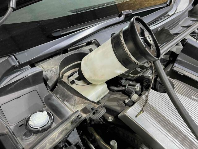 トヨタ　プリウス　車検　整備　オイル交換　ブレーキオイル交換　エアコンフィルター交換　バッテリー交換　愛知　一宮　岐阜　稲沢　江南　名古屋