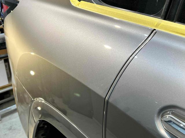 レクサス　LX600　保険修理　板金塗装　ドア交換　クォーター修理　NA3セラミックコーティング　ガラスコーティング　愛知　一宮　岐阜　稲沢　江南　名古屋　ポリッシュ　研磨