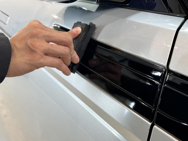 ランドローバー　レンジローバーイヴォーク　ＮＡ3セラミックコーティング　ガラスコーティング　ポリッシュ　研磨　洗車　愛知　岐阜　一宮　稲沢　江南　名古屋