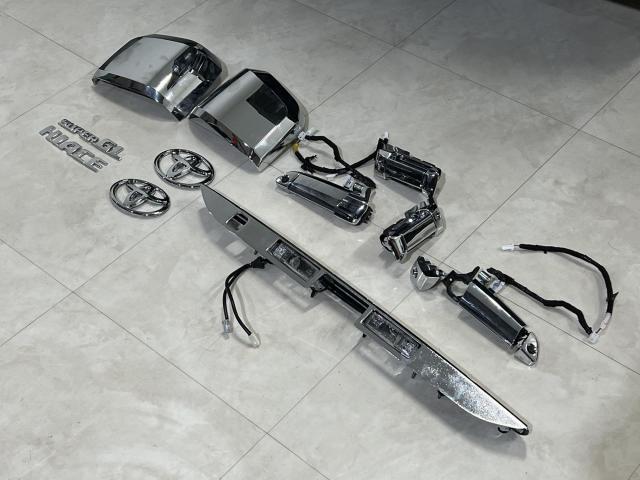 トヨタ　ハイエースバン　スーパーGL　アースカラーパッケージ　ヘッドライトインナーブラック塗装　ラプター塗装　カスタム　愛知　一宮　岐阜　稲沢　江南　名古屋