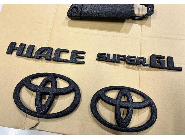 トヨタ　ハイエースバン　スーパーGL　アースカラーパッケージ　ヘッドライトインナーブラック塗装　ラプター塗装　カスタム　愛知　一宮　岐阜　稲沢　江南　名古屋