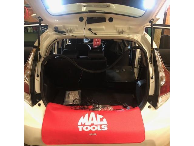 トヨタ　アクアＧブラックレザー　前後ドライブレコーダー取付作業　天白区