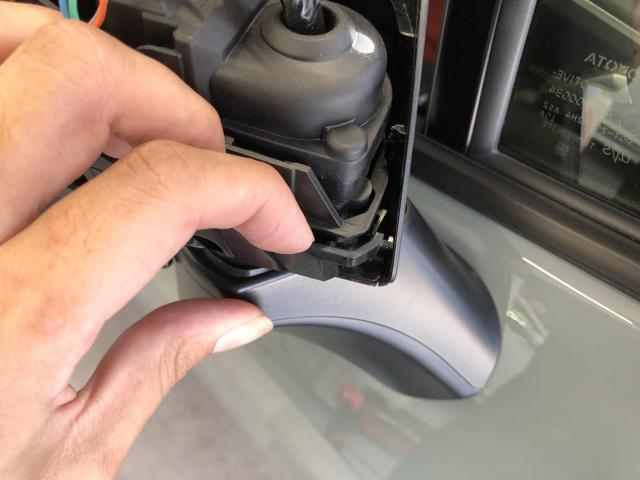 トヨタ RAV4 ウィンカー バックランプ ウェルカムランプ LED化 球交換 三重県 伊賀市 名張市 カスタム トーイファクトリー