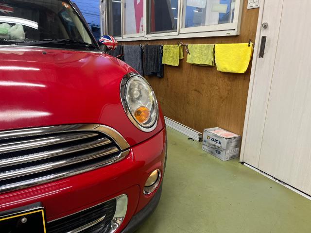 ミニ　SU16　ヘッドライトバルブ交換　輸入車部品交換　輸入車メンテナンス　愛知県西尾市　輸入車大歓迎