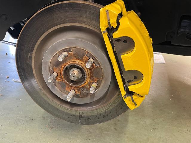 フォード　エクスプローラー　塗装　キャリパー塗装　錆落とし　愛知県西尾市　輸入車大歓迎　輸入車整備受付　