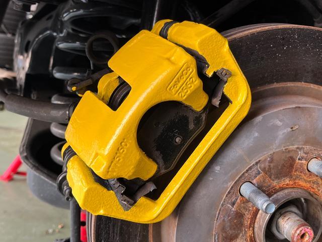 フォード　エクスプローラー　塗装　キャリパー塗装　錆落とし　愛知県西尾市　輸入車大歓迎　輸入車整備受付　