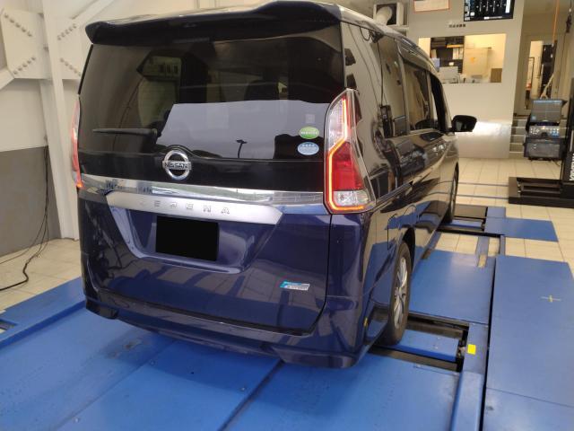 日産　セレナ　車検