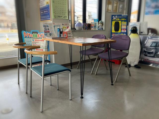 お待ちの時間はごゆっくりお寛ぎ下さい