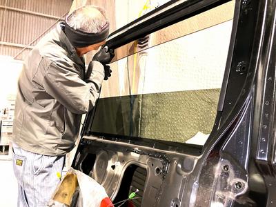 業界３０年以上の職人が常駐しています★