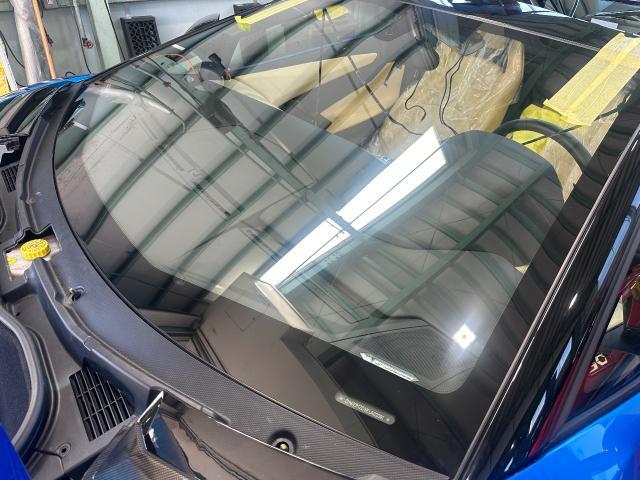 ランボルギーニ　アヴェンタドール　ロードスター　フロントガラス交換　保険修理　自社コーティング　輸入車　板金塗装　リペア　車検整備　カスタム　大垣市　羽島市　岐阜市　