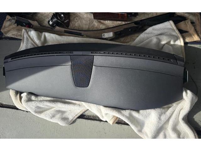 ロールスロイス　ゴースト　ダッシュおろし　内装補修・修理　自社コーティング　輸入車　板金塗装　リペア　車検整備　カスタム　大垣市　羽島市　岐阜市　