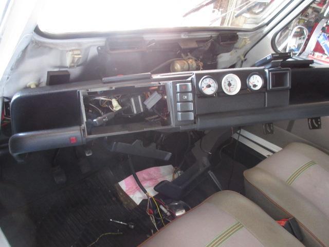 ルノー キャトル TL:納車整備【 輸入車の車検、点検、整備は ルノー キャトル TL:納車整備【 輸入車の車検、点検、整備は