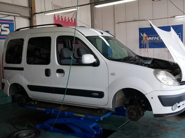 KANGOO 車検整備中