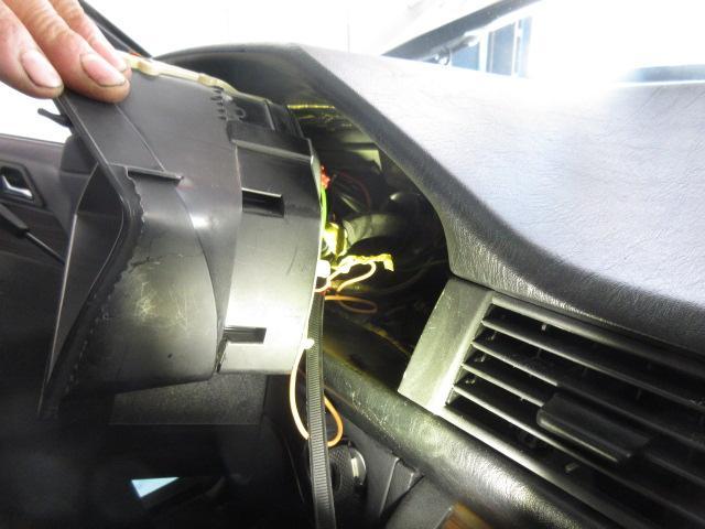メルセデスベンツ 300TE （W124）：スピードメーター修理【 輸入