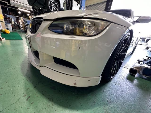 BMW M3 フロントバンパー ボンネット フロントフェンダー 飛び石傷修理 塗装 凹み 板金