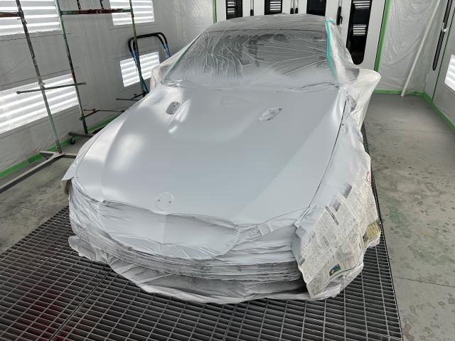 BMW M3 フロントバンパー ボンネット フロントフェンダー 飛び石傷修理 塗装 凹み 板金