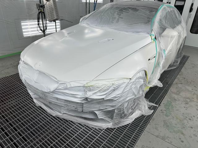 BMW M3 フロントバンパー ボンネット フロントフェンダー 飛び石傷修理 塗装 凹み 板金