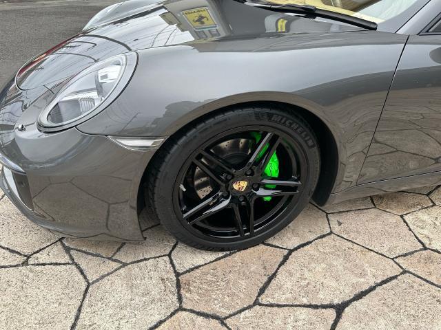 ポルシェ９１１　キャリパー塗装　ホイール塗装　ルーフ塗装　