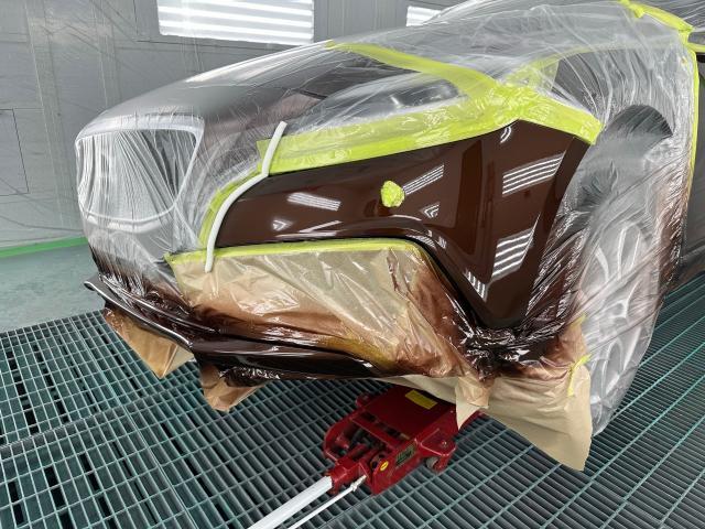 ボルボ　Ｖ４０　クロスカントリー　フロントバンパー　ドア　キズ・へこみ直し　岐阜市　板金塗装