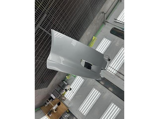 アストンマーティン DB9 フロントバンパー フロントフェンダー ドアミラーカバー キズ・へこみ直し 岐阜市 輸入車 鈑金 塗装