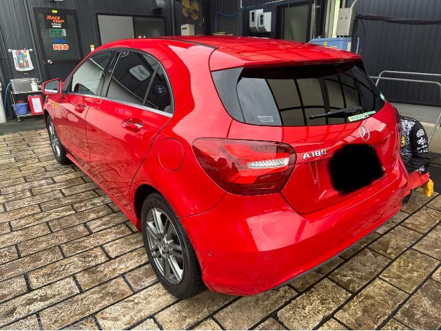 メルセデスベンツ　Ａクラス　リアゲート　スポイラー　クリア剥がれ修理　塗装　A180  岐阜市　輸入車　塗装劣化