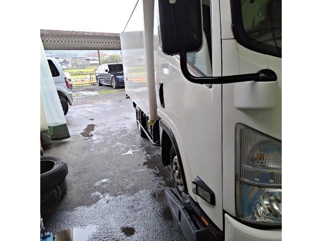 いすゞ　エルフトラック　ディーゼル車用(オイル交換)　スタットレスタイヤに付け替え　可児市　御嵩町　美濃加茂市　八百津町　土岐市　瑞浪市　恵那市　中津川市