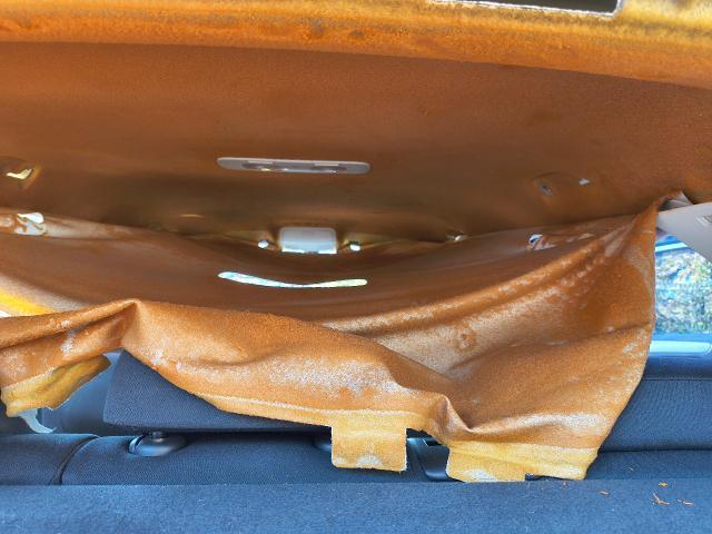 フォルクスワーゲン　ゴルフ　内装品取付 天張り張替え作業
室内 ルーフ 張り替え 室内天井の剥がれ 瑞浪市 土岐市 多治見市 恵那市 中津川市 可児市