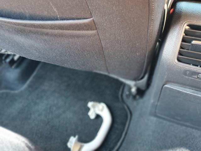 フォルクスワーゲン　ゴルフ　内装品取付 天張り張替え作業
室内 ルーフ 張り替え 室内天井の剥がれ 瑞浪市 土岐市 多治見市 恵那市 中津川市 可児市