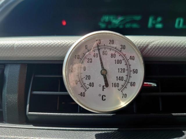 トヨタ　NHP10　アクア　エアコンメンテナンス　ガス回収　真空引き　リークチェック　規定量充填　HFC134a　コンプレッサオイル　POE　岐阜県　美濃加茂市　可児市　各務原市　多治見市　土岐市　関市　美濃市　御嵩町　兼山町　八百津町