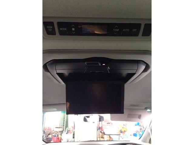 リアモニター取り付け