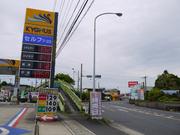 「京町」交差点にある「キグナス」の看板が目印です。