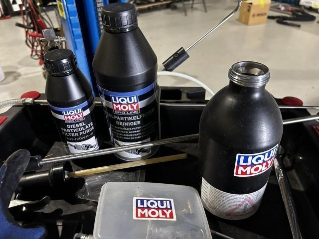 メルセデス・ベンツ Vクラス W447　チェックランプ点灯　DPF洗浄で改善