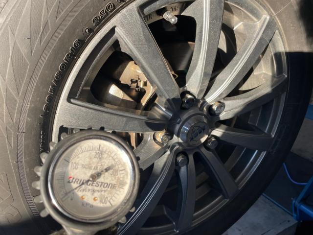 トヨタ　ヴォクシー　ホイール・タイヤ交換　岐阜県　岐阜市　持ち込み　タイヤ交換　脱着　組替　バランス　