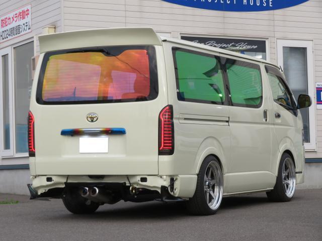 年末年始大決算 エアロ.カスタムパーツのTopTunerハイエース TRH200V ...