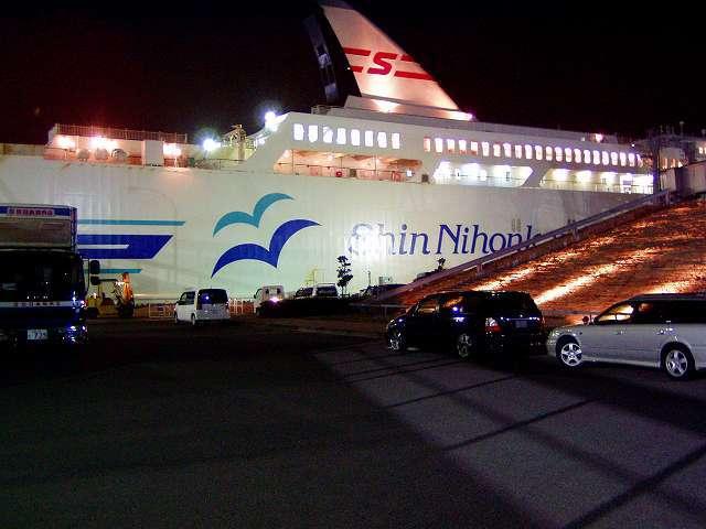 ハイエースにアルヴェルシート施工ロイヤルリムジン