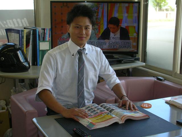 スタッフ紹介1