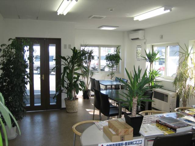 スタッフ紹介1