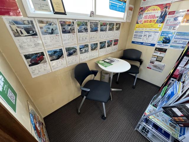 別展示場にて中古車も展示しております。