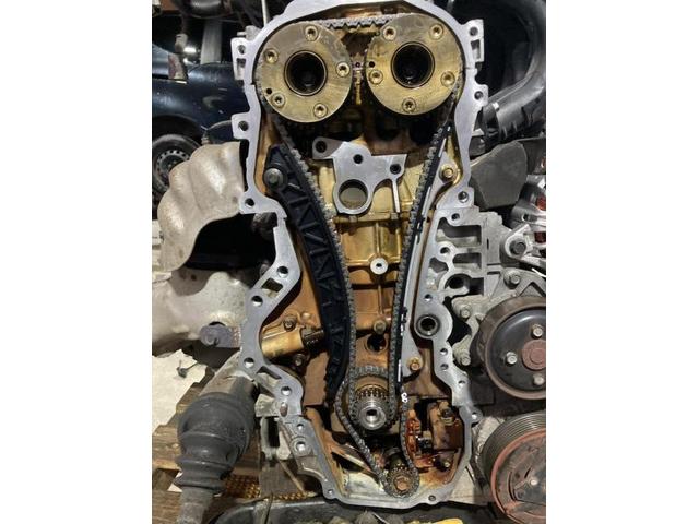 日産　セレナ(DBA-NC26)　タイミングチェーン交換