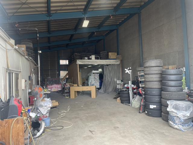 中古車販売、鈑金塗装、車検整備得意です！